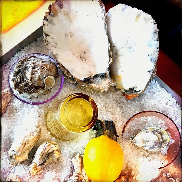 humboldt_bay_provisions_oysters.jpg