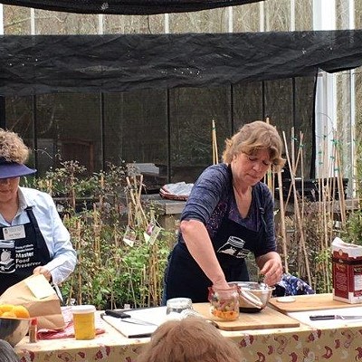 Master Food Preservers at the Garden - Sauerkraut