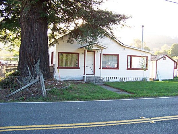 A Carlotta house that could lose its entire front yard to the shoulder widening project. Photo by Heidi Walters