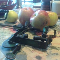 Apples and peeler
