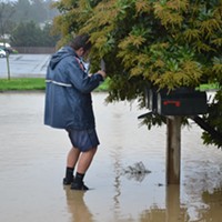 Fortuna postal carrier Brad Renner makes his rounds Saturday.