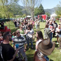 The crowds lined up to meet the Bigfoot hunters at the fest.