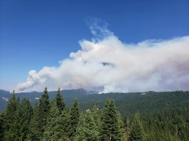 The Elkhorn Fire from the Mad River Ranger Station. - INCIWEB